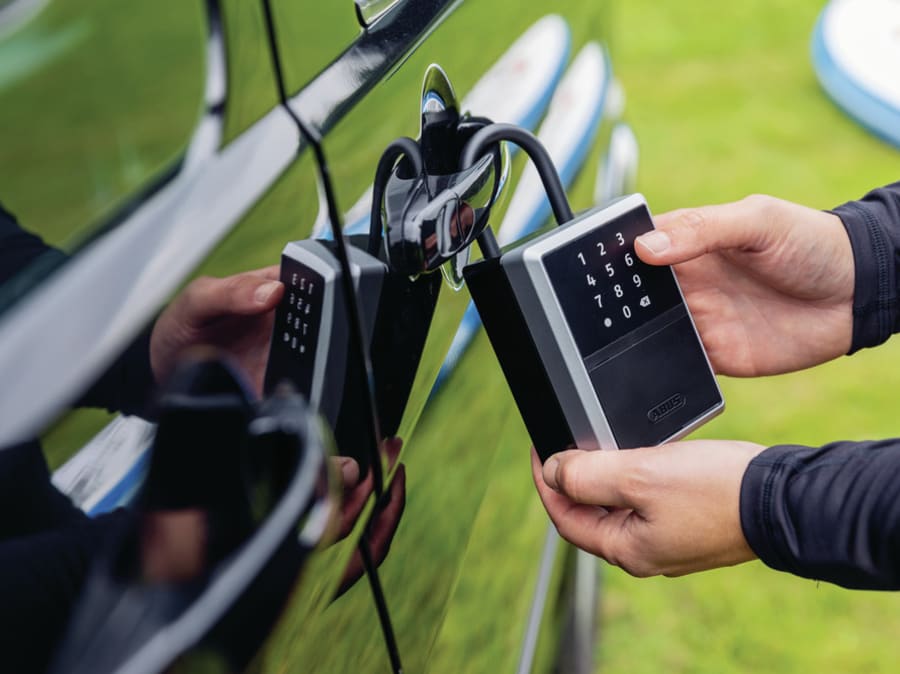 Abus Mechanical Abus 63825 SMART-BT KeyGarage with Shackle