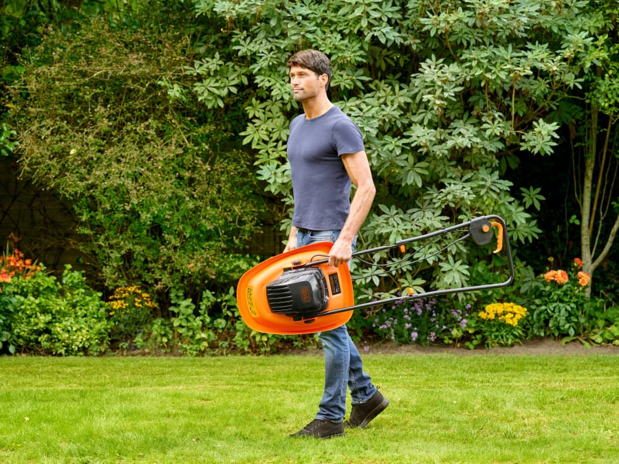 Black + Decker BEMWH551GB 30cm 1200W Electric Hover Mower