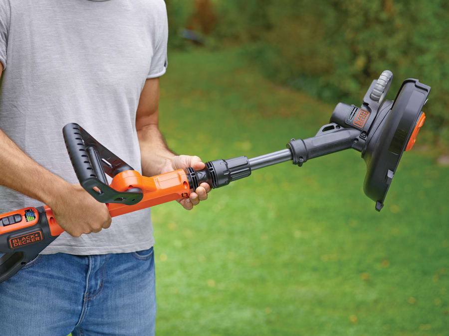 Black + Decker STC1820PCGB 18V Cordless Strimmer with 1 × 2.0Ah Battery