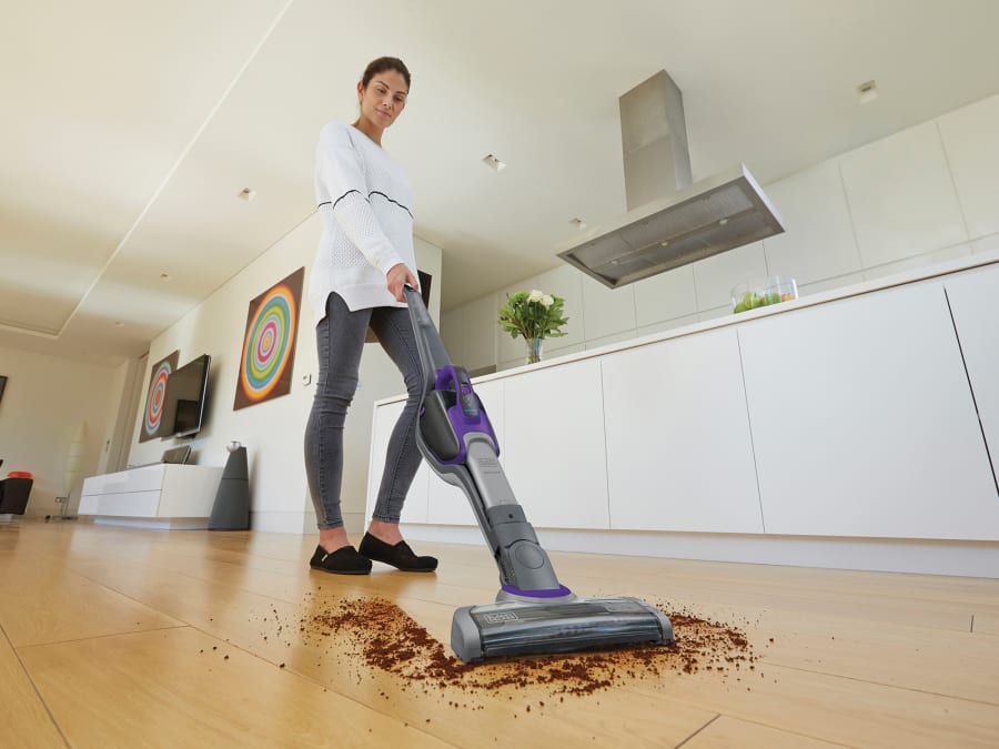 Black + Decker SVJ520BFSPGB Cordless Pet Dustbuster Vacuum