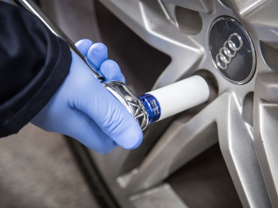 Bluespot Tools 2005 1/2in Drive Torque Wrench 40-210Nm