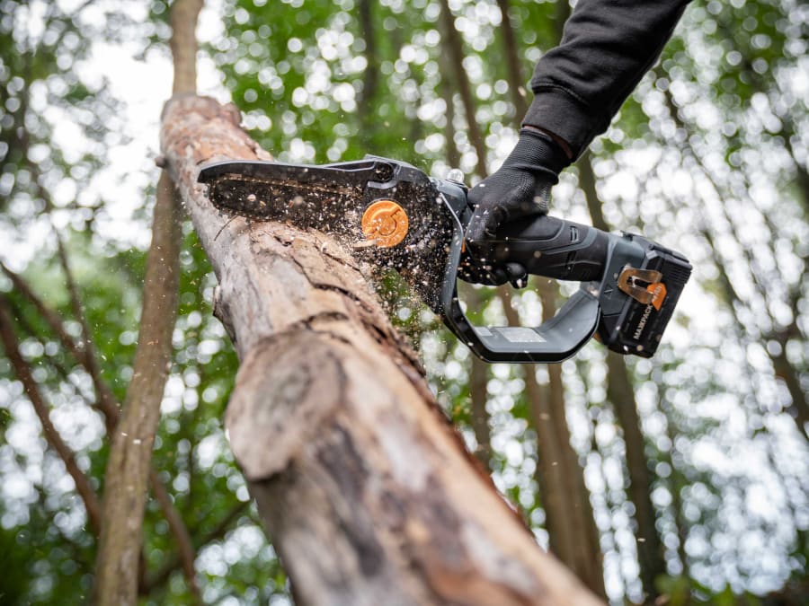 Batavia 7064322 18V Chainsaw Bare Unit