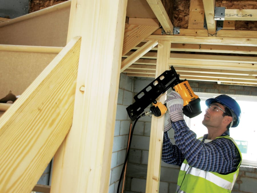 Bostitch F28WWE Pneumatic Wire Weld Stick Nailer with Case