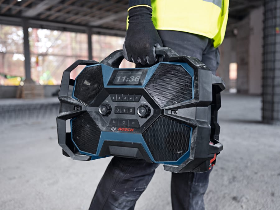 Bosch GPB 18VH-6 SRC Professional Radio 240V