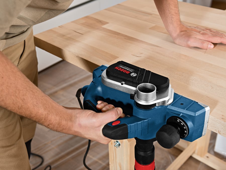 Bosch GHO 28-82 D Professional Planer 710W 240V