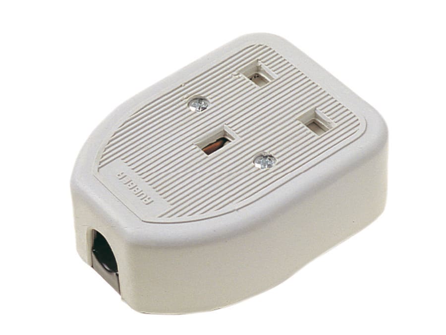 Dencon 9413WNB 13A 1-Gang Rubber Trailing Socket White