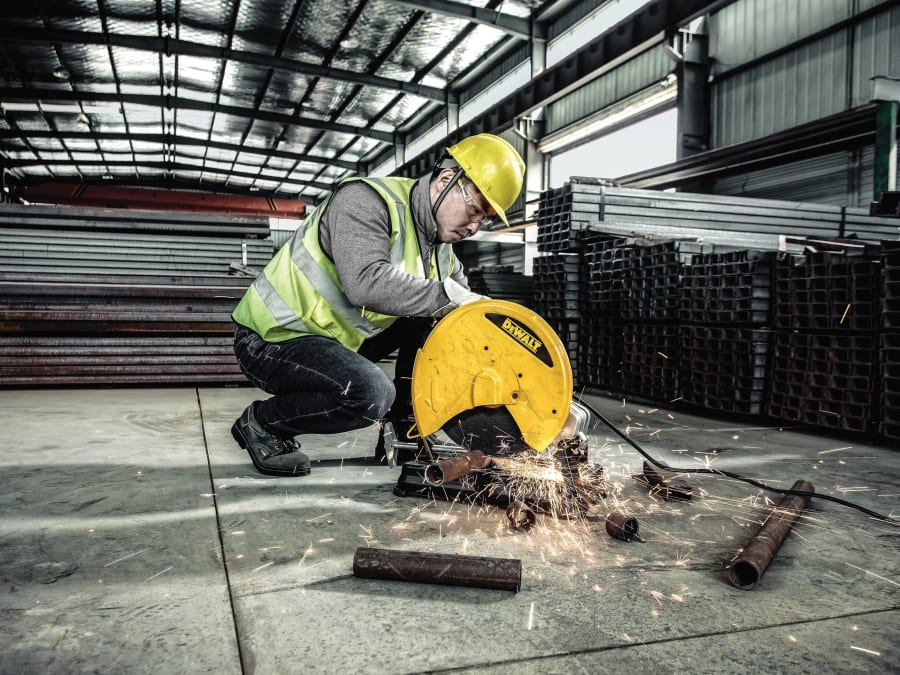 Dewalt Power Tools Dewalt D28730GB 355mm Metal Cutting Chop Saw 2300W 240V