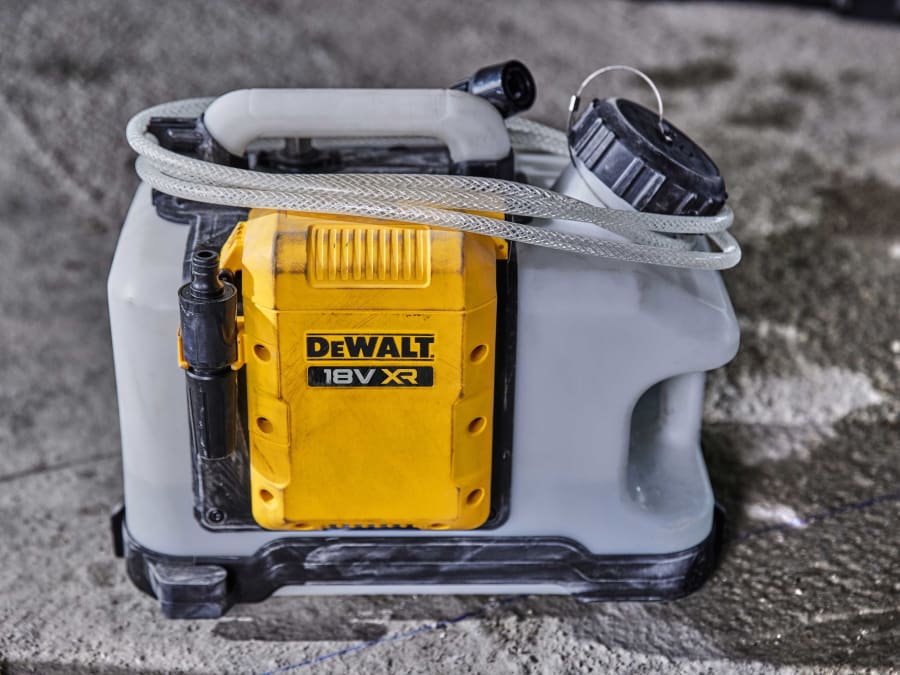 Dewalt Power Tools Dewalt DCE6820NXJ 18V XR Water Tank Bare Unit