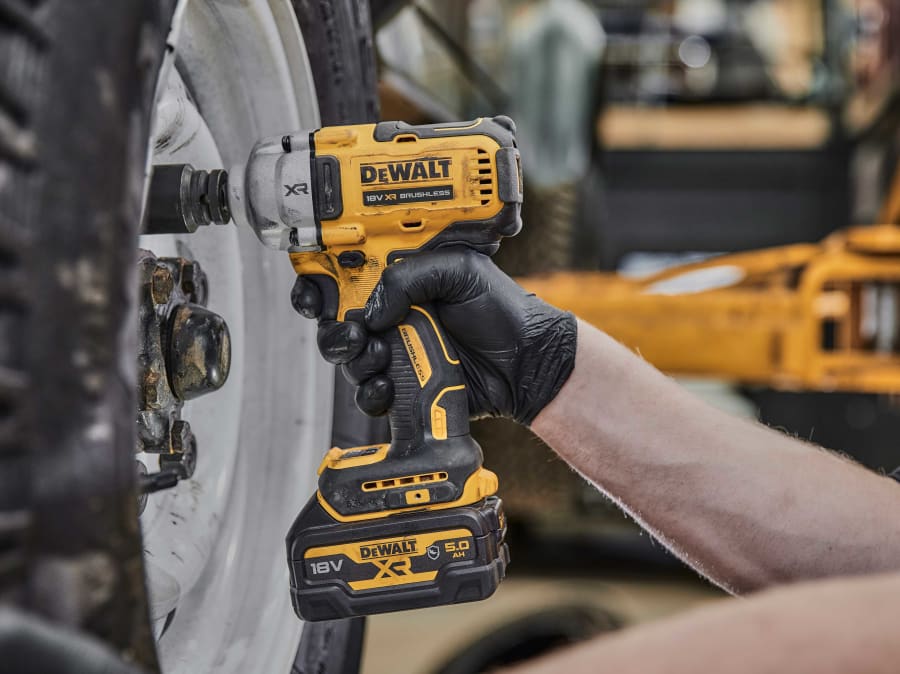Dewalt Power Tools Dewalt DCF891P2TGB 18V XR Brushless Impact Wrench with 2 × 5.0Ah