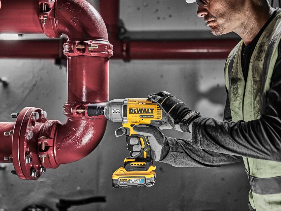 Dewalt Power Tools Dewalt DCF900H2TGB 18V XR Brushless High Torque Impact Wrench with 2 ×