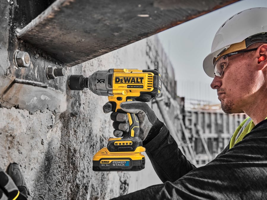 Dewalt Power Tools Dewalt DCF900H2TGB 18V XR Brushless High Torque Impact Wrench with 2 ×