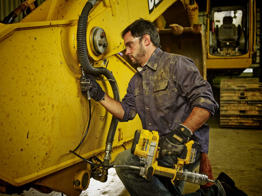 Dewalt Power Tools Dewalt DCGG571M1GB 18V XR Cordless Grease Gun with 1 × 4.0Ah Battery