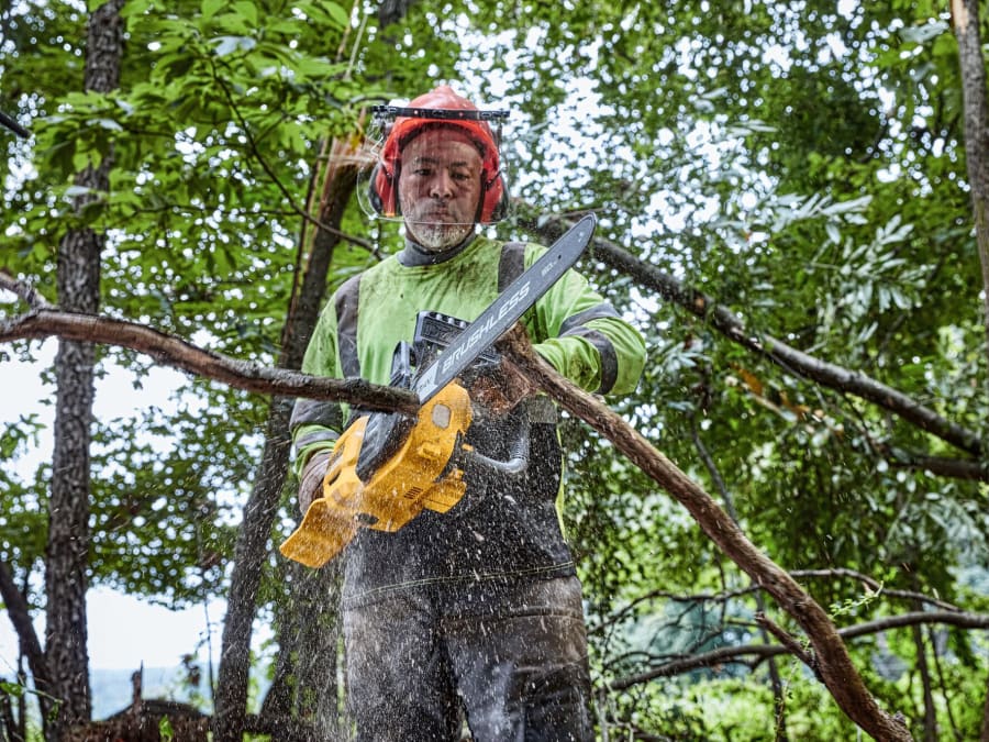 Dewalt Power Tools Dewalt DCMCS575NXJ 54V XR FlexVolt Chainsaw 50cm Bar Bare Unit