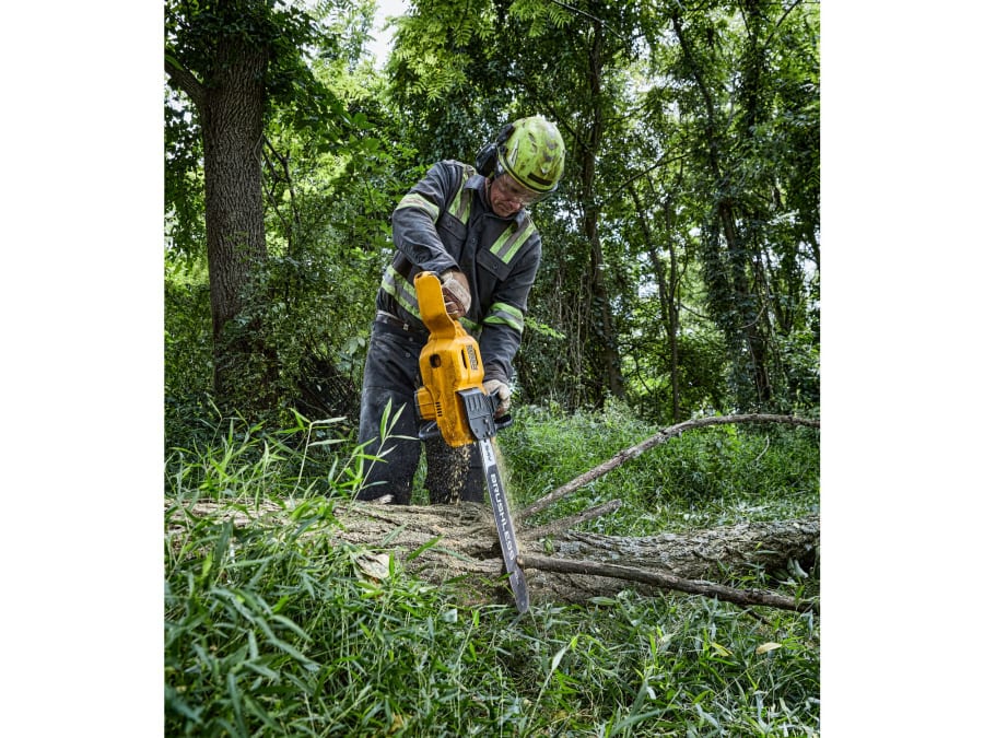 Dewalt Power Tools Dewalt DCMCS575NXJ 54V XR FlexVolt Chainsaw 50cm Bar Bare Unit