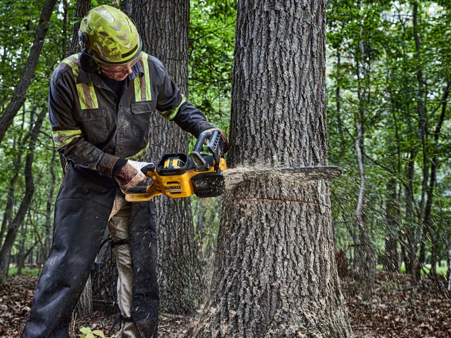 Dewalt Power Tools Dewalt DCMCS575NXJ 54V XR FlexVolt Chainsaw 50cm Bar Bare Unit