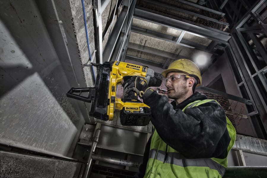 Dewalt Power Tools Dewalt DCN890P2GB 18V XR Brushless Concrete Nailer with 2 × 5.0Ah