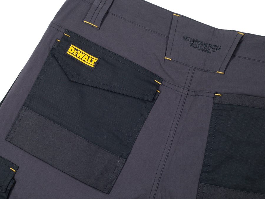 Dewalt Power Tools Hamden HAMDENSHORT32W 32in Holster Pocket Shorts