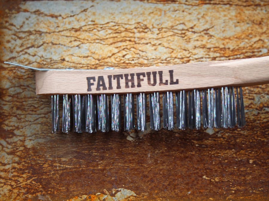 Faithfull FAI6804SRF 4 Row Scratch Brush with Scraper