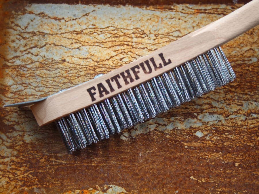 Faithfull FAI6804SRF 4 Row Scratch Brush with Scraper