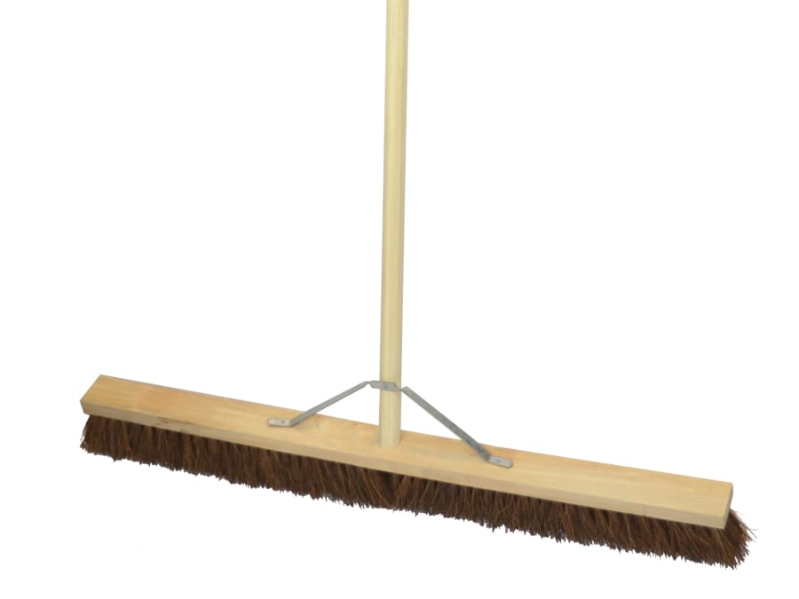 Faithfull FAIBRBASS36H 900mm Bassine Broom with Handle and Stay
