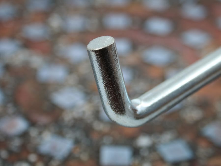 Faithfull FAIMHK200B 200mm Bent Manhole Key