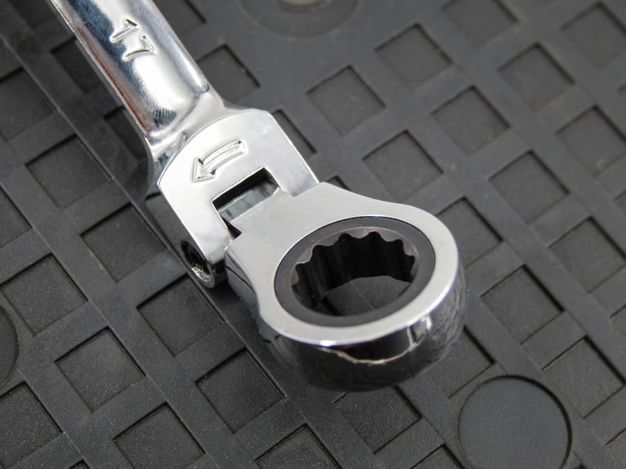 Faithfull FAISPARAT17 17mm Flex Head Ratchet Combination Spanner