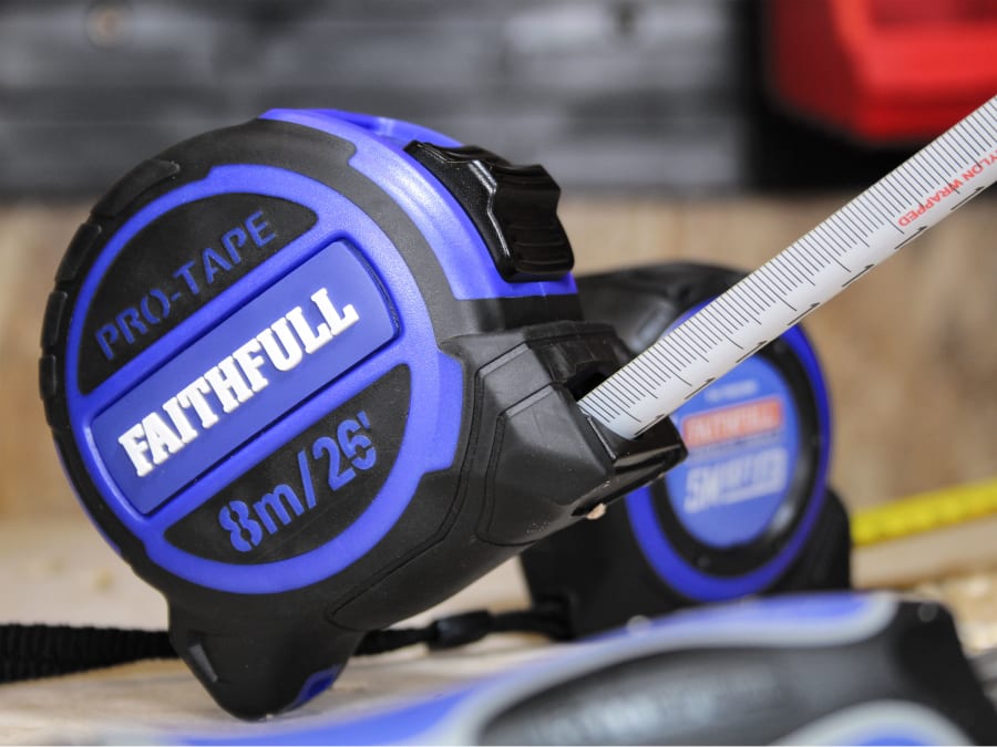 Faithfull FAITM832MI 8m x 32mm Tape Measure