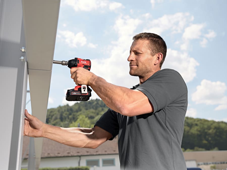 Flex Power Tools SOTBD1 18V Brushless Impact Wrench with 2 × 2.5Ah Batteries