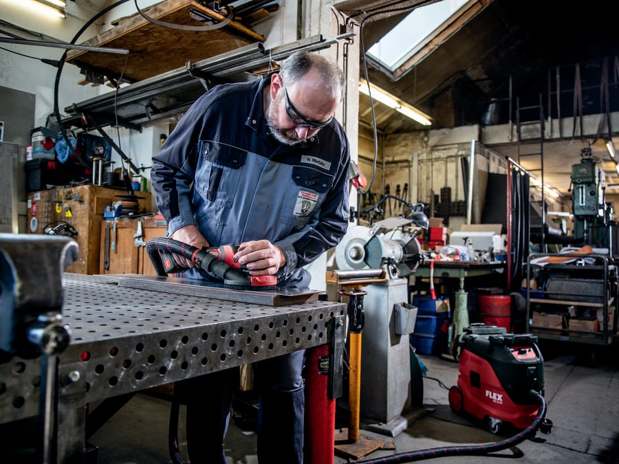 Flex Power Tools Flex SE 125 18.0-EC/5.0 18V Sander with 2 × 5.0Ah Batteries