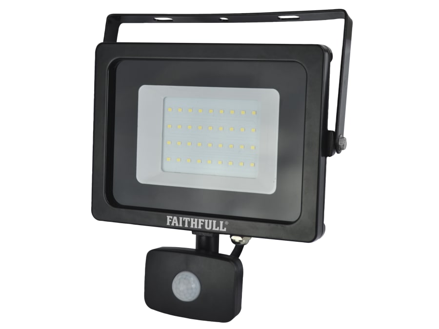Faithfull Power Plus AST5230 30W SMD LED Security Light with PIR 2400 Lumen 240V