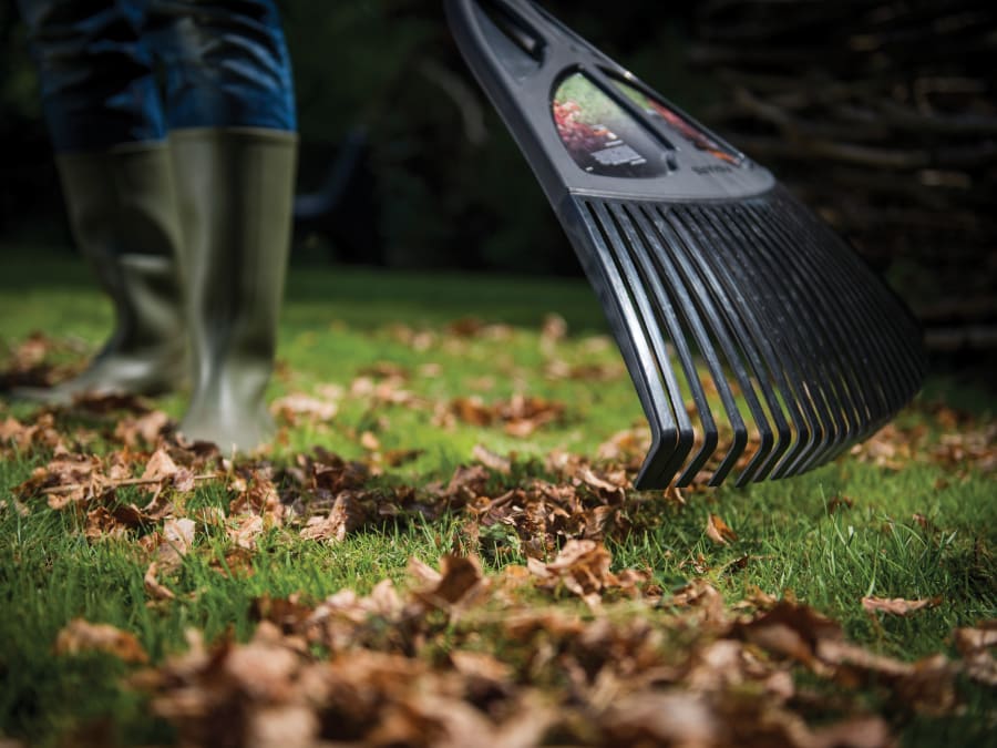 Fiskars 1001584 Classic Large Leaf Rake