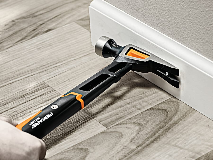 Fiskars 1020213 IsoCore Finishing Hammer 450g