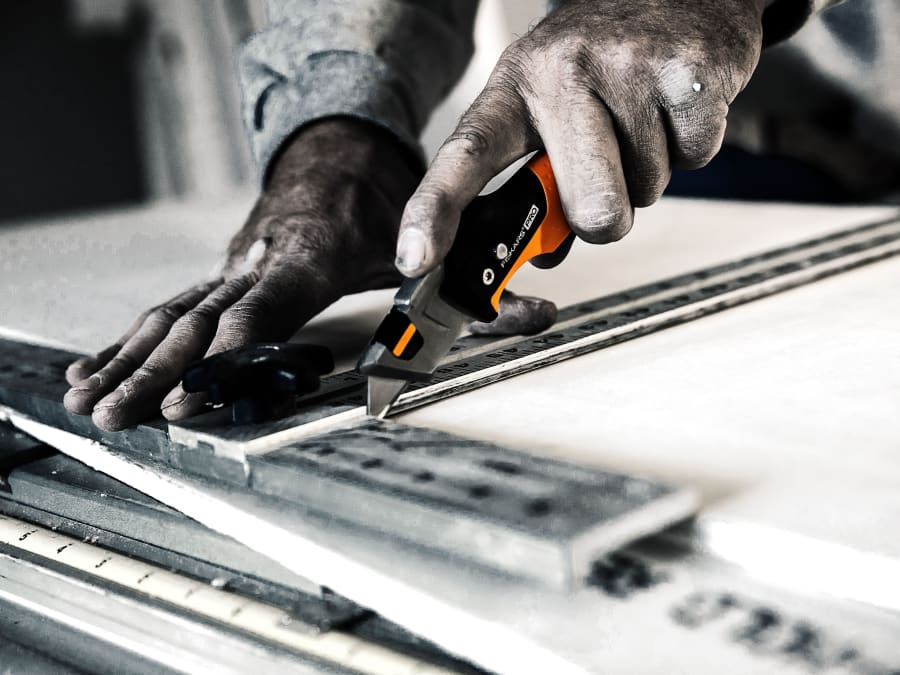 Fiskars 1027225 CarbonMax Painters Utility Knife