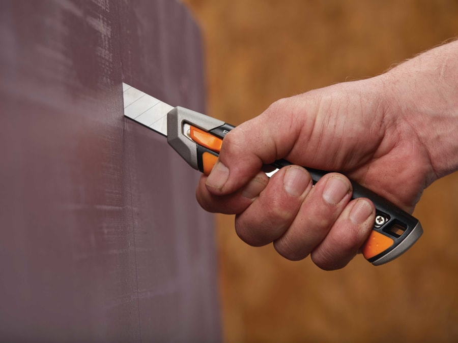 Fiskars 1027227 18mm Snap-off Knife
