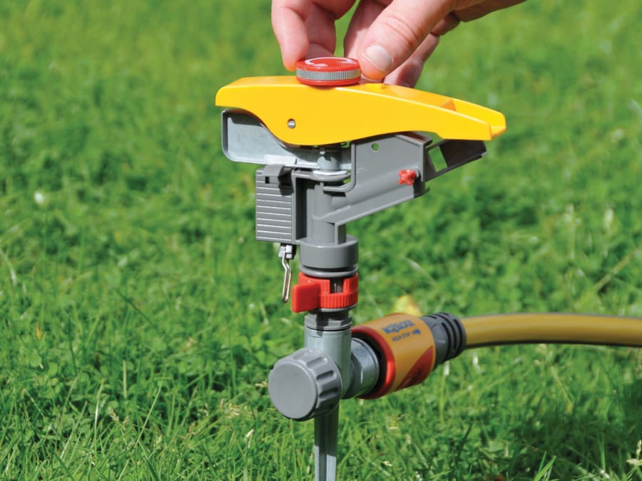 Hozelock 100001132 2550 Pulsating Sprinkler 450m²