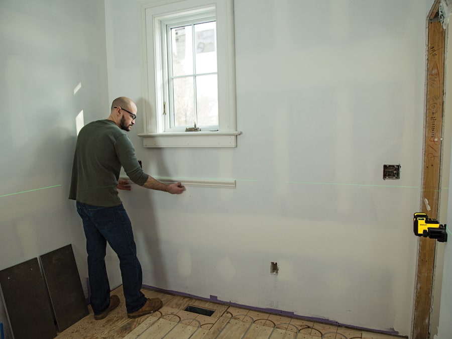 Stanley Intelli Tools STHT775941 360° Cross Line Laser Green Beam