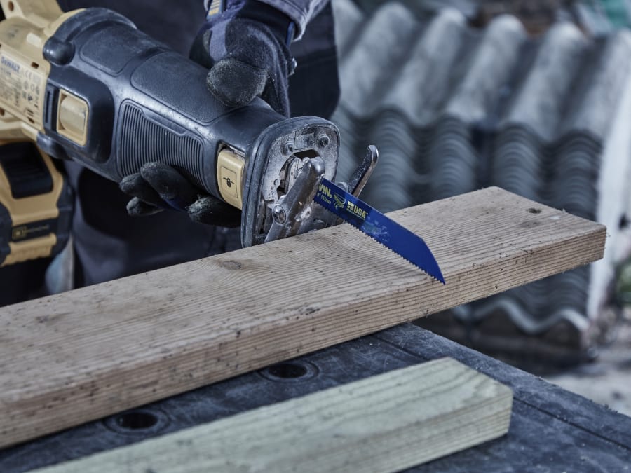 Irwin 10504151 Metal & Wood Sabre Saw Blade 150mm