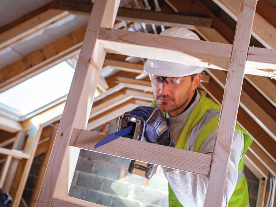 Irwin 10506430 225mm Sabre Saw Blade with Nail Embedded Wood Cutting (Pack 2)