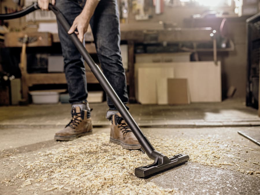 Karcher 16282030 WD 4 Wet & Dry Vacuum 1000W 240V