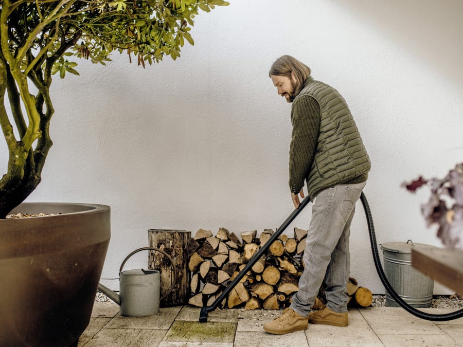 Karcher 16282030 WD 4 Wet & Dry Vacuum 1000W 240V