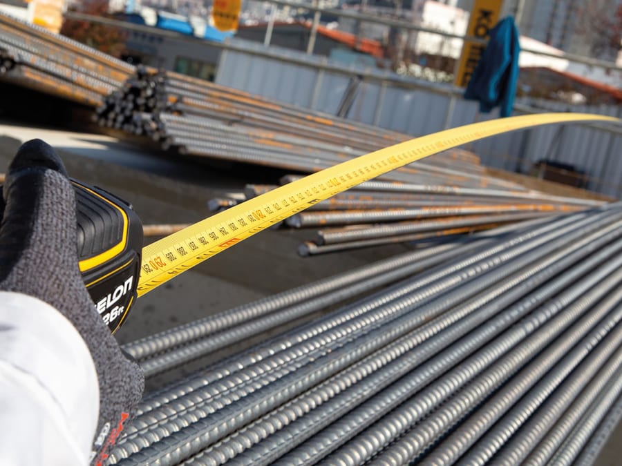 Komelon PWB82E 8m/26ft Pocket Tape Measure with 32mm Width