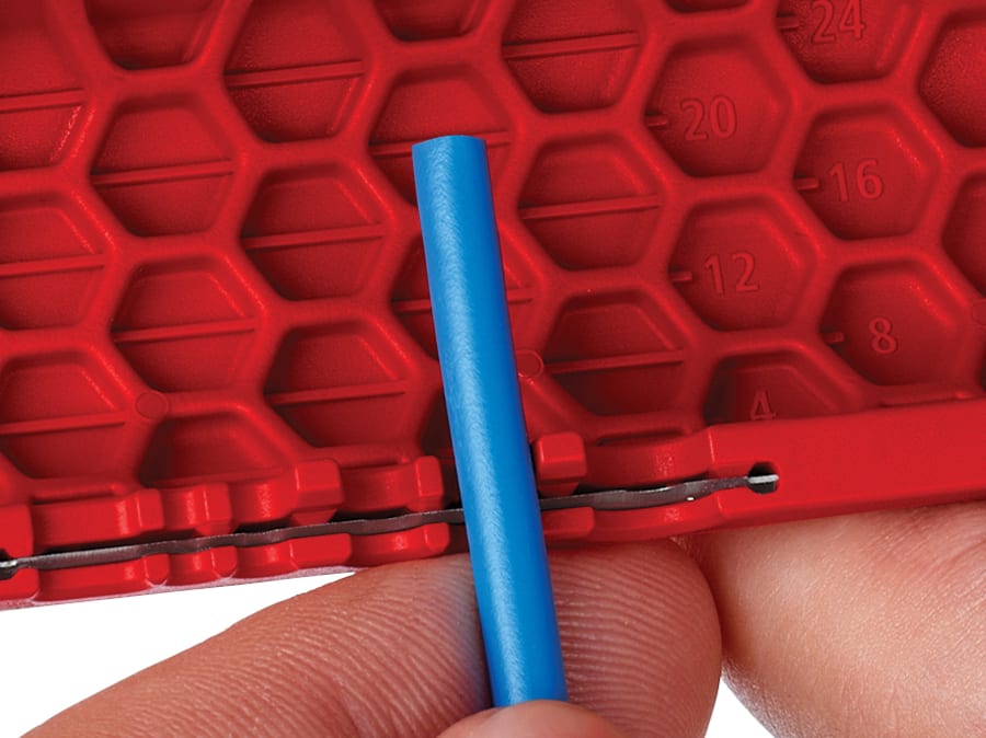 Knipex 902202SB TwistCut Corrugated Pipe Cutter 100mm