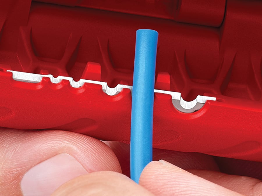 Knipex 902202SB TwistCut Corrugated Pipe Cutter 100mm