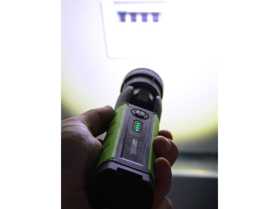 Lighthouse JF4025TJ Rechargeable Zoom Lamp