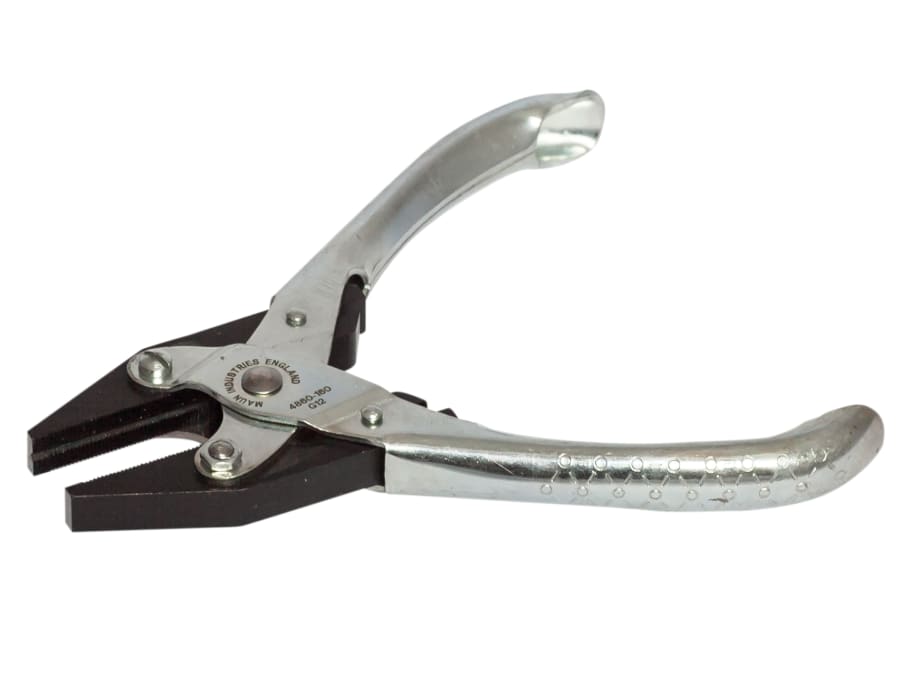 Maun 4860160 160mm Flat Nose Pliers with Serrated Jaws