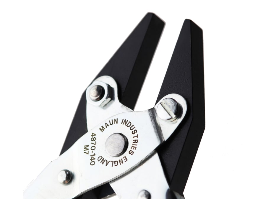 Maun 4870140 140mm Flat Nose Pliers Smooth Jaws