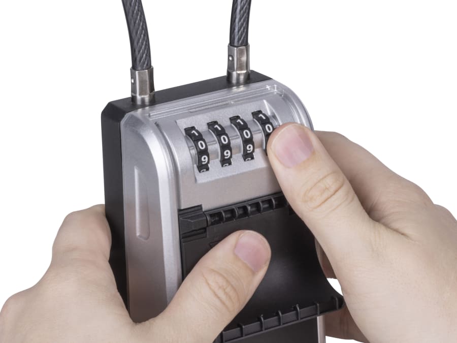 Master Lock 5482EURD Select Access Flexible Shackle Key Lock Box