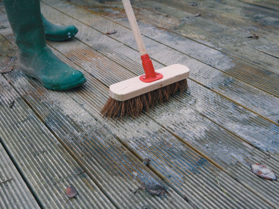 Ronseal 35903 Decking Cleaner & Reviver 5 Litre