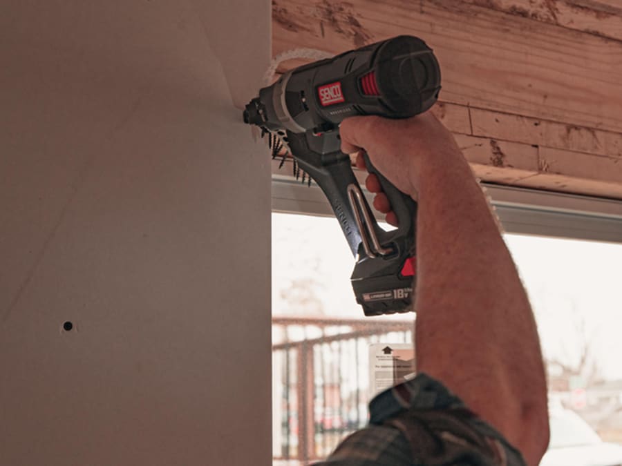 Senco 10C7001N DS722-18V 18V DuraSpin Auto-Feed Screwdriver with 2 × 3.0Ah Batteries