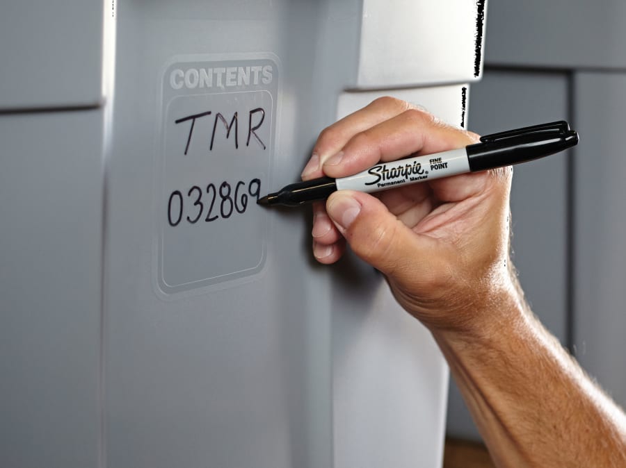 Sharpie 1985860 Fine Tip Permanent Marker Black